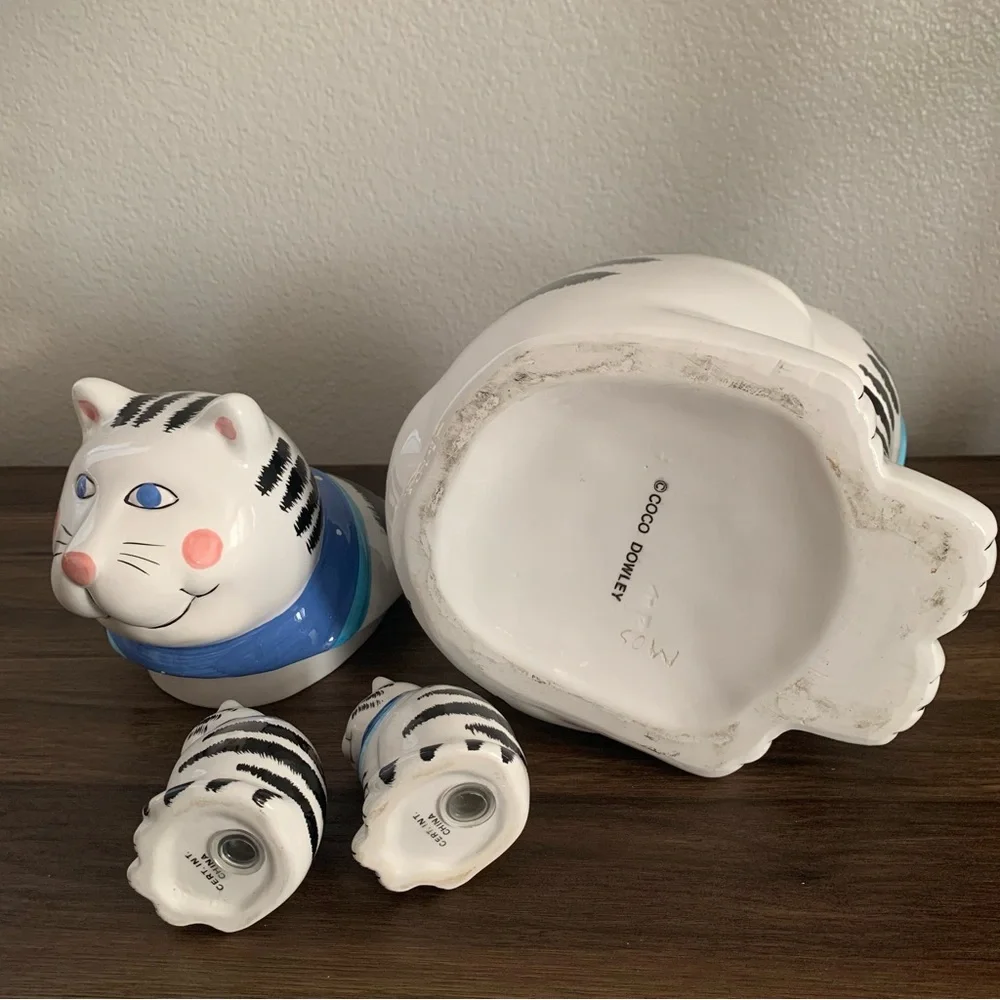Coco Dowley White Black Cat Blue Bandana Cookie jar Salt & Pepper Shakers Set